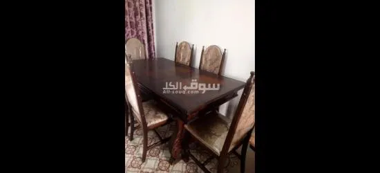 Vitrine et table a manger importe en allu