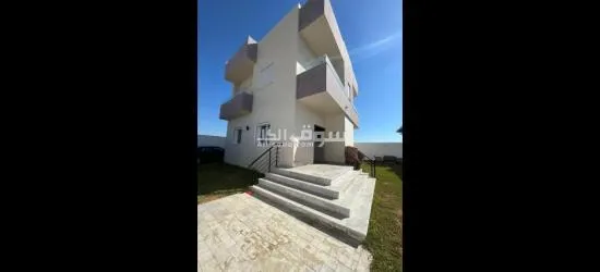 Duplex récèmment bâti