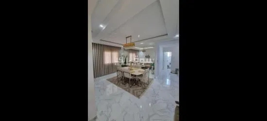 Duplex récèmment bâti - 3